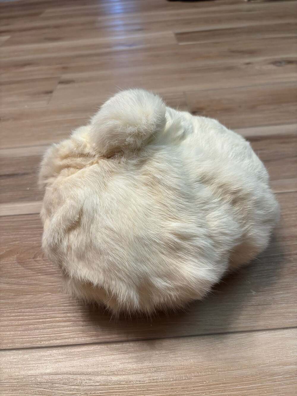 Vintage 1960s White Rabbit Fur Beret Tam Hat with Pompom - Picture 3 of 5